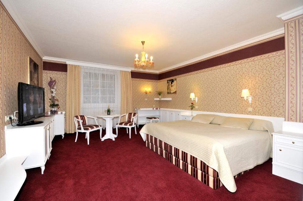 Hotel Ostrov Nymburk Ruang foto