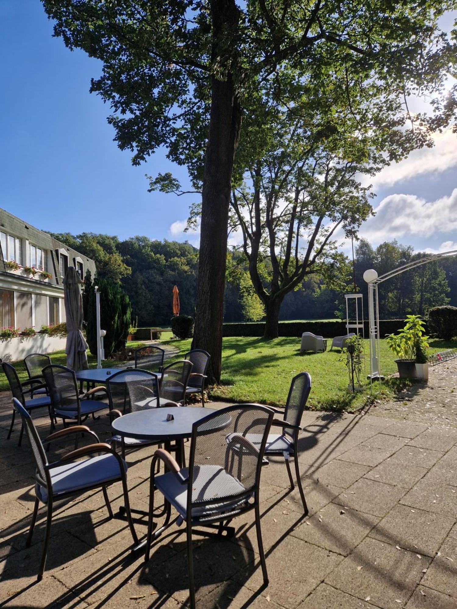 Hotel Ostrov Nymburk Bagian luar foto