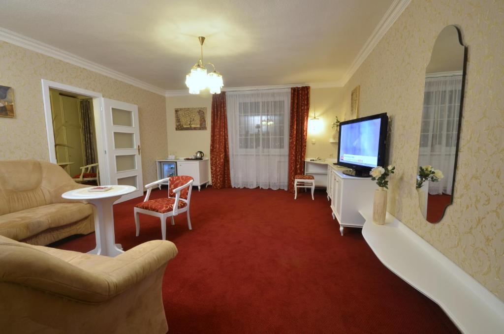 Hotel Ostrov Nymburk Ruang foto