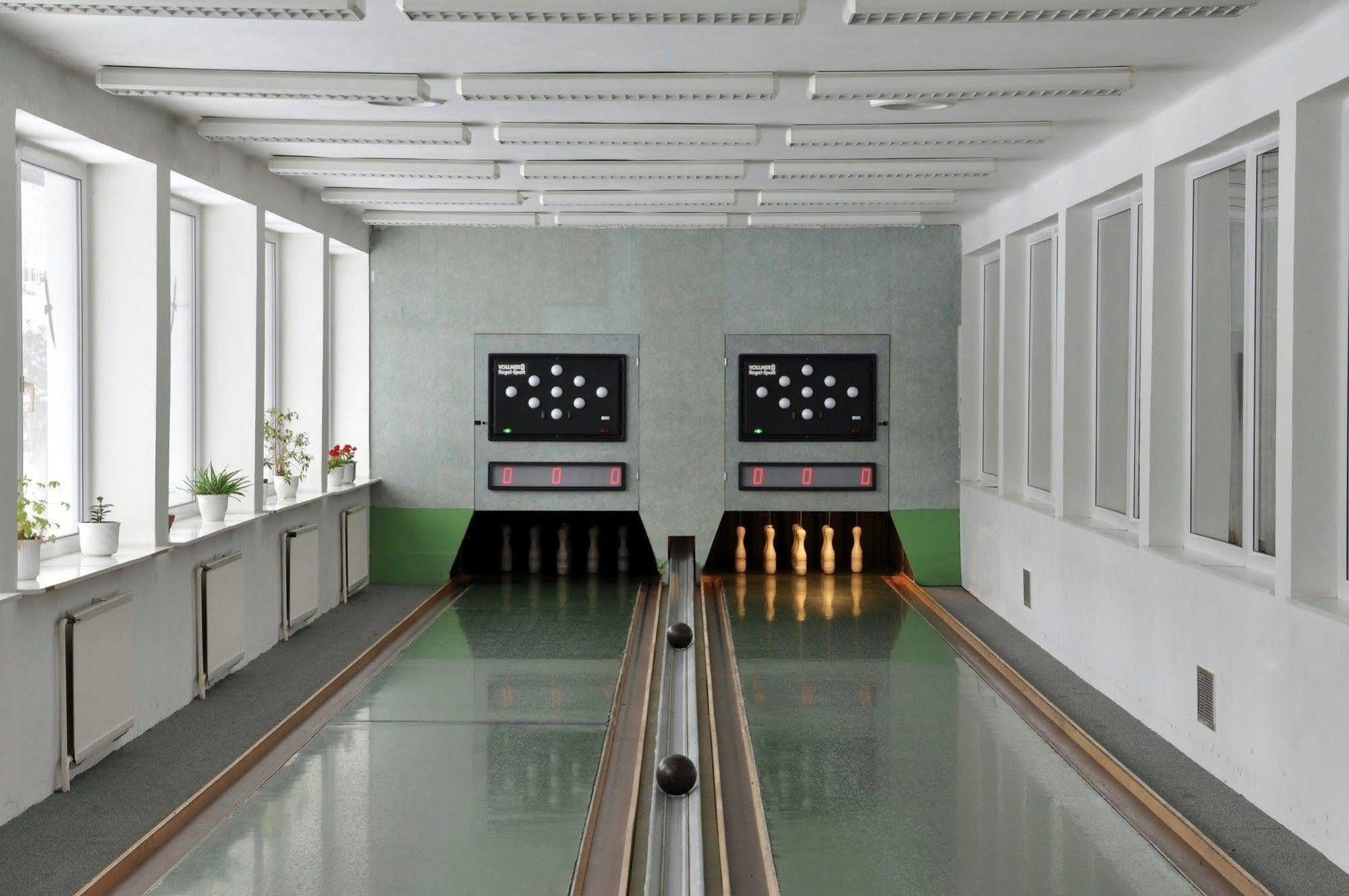 Hotel Ostrov Nymburk Bagian luar foto